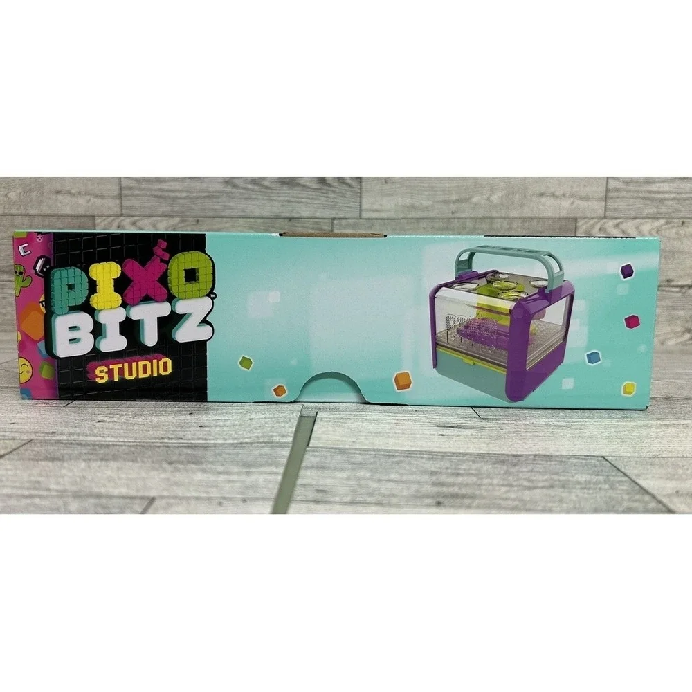 PixoBitz Studio with 500 Water Fuse Beads ~ Endless Ways to Create 2D & 3D